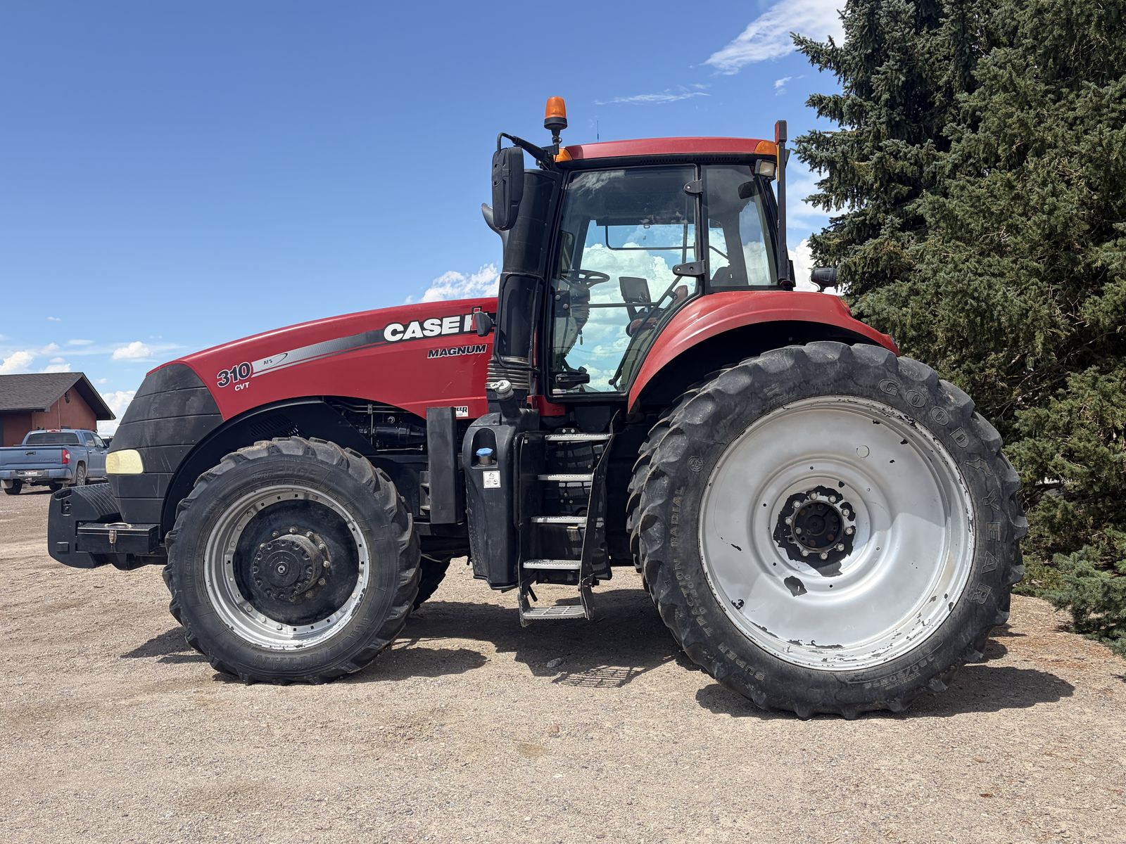 2014 Case Magnum 310