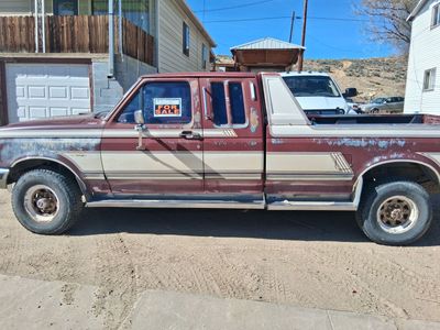 1990 Ford F-250 XLT Lariat