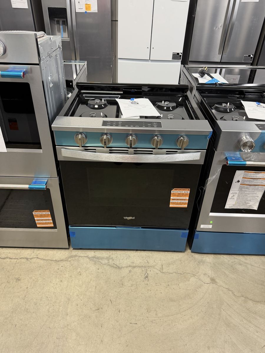 NEW WHIRLPOOL STAINLESS GAS SMART SLIDE IN RANGE