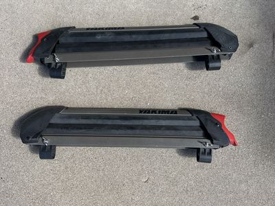Yakima PowderHound 4 Ski/Snowboard Rack