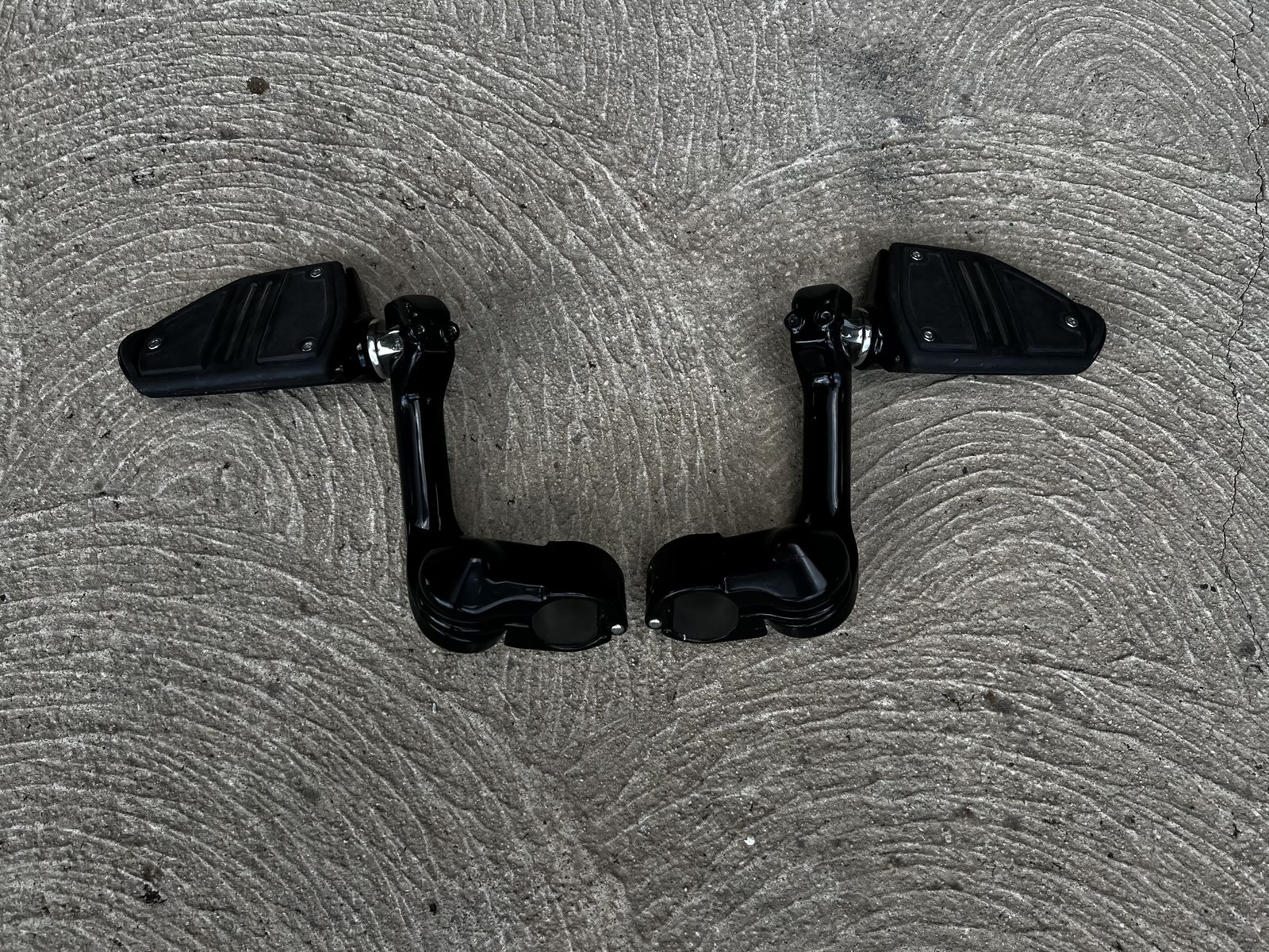Ciro Black Engine Guard Highway Pegs and Mounts