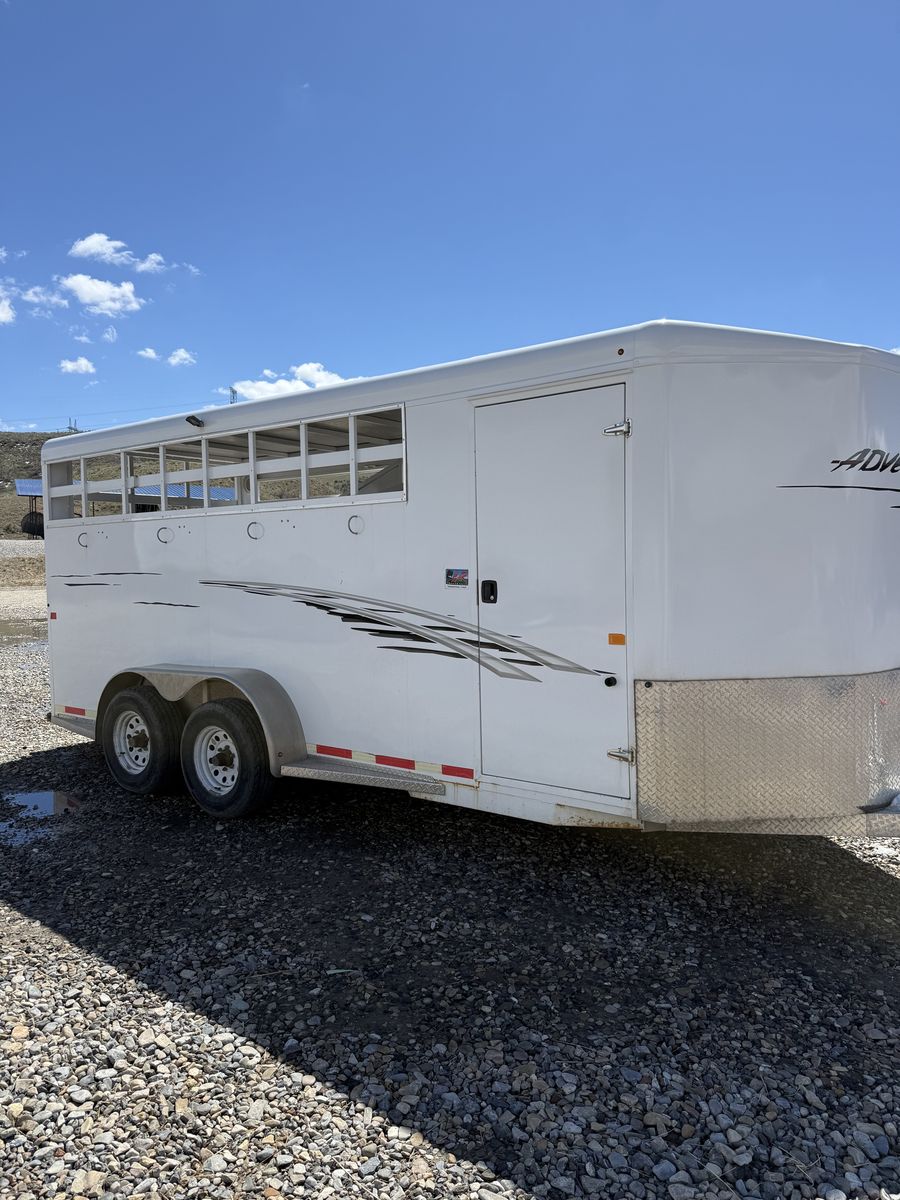 4 Horse Trailer