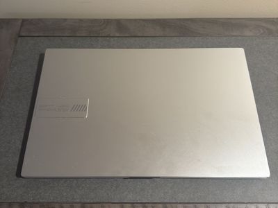ASUS VivoBook 15 Laptop - Intel Core i3 - Great Condition