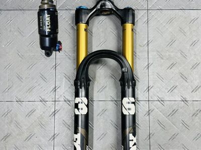 Stumpjumper 15 Suspension: Fox 36, Genie