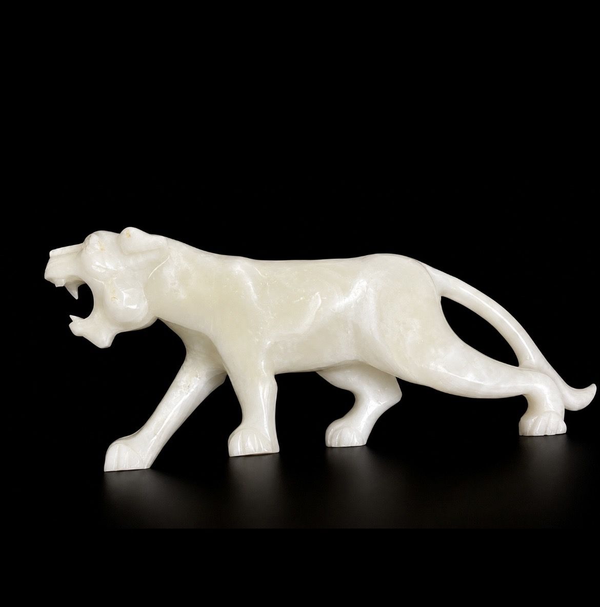 Large White Onyx Lion Broken