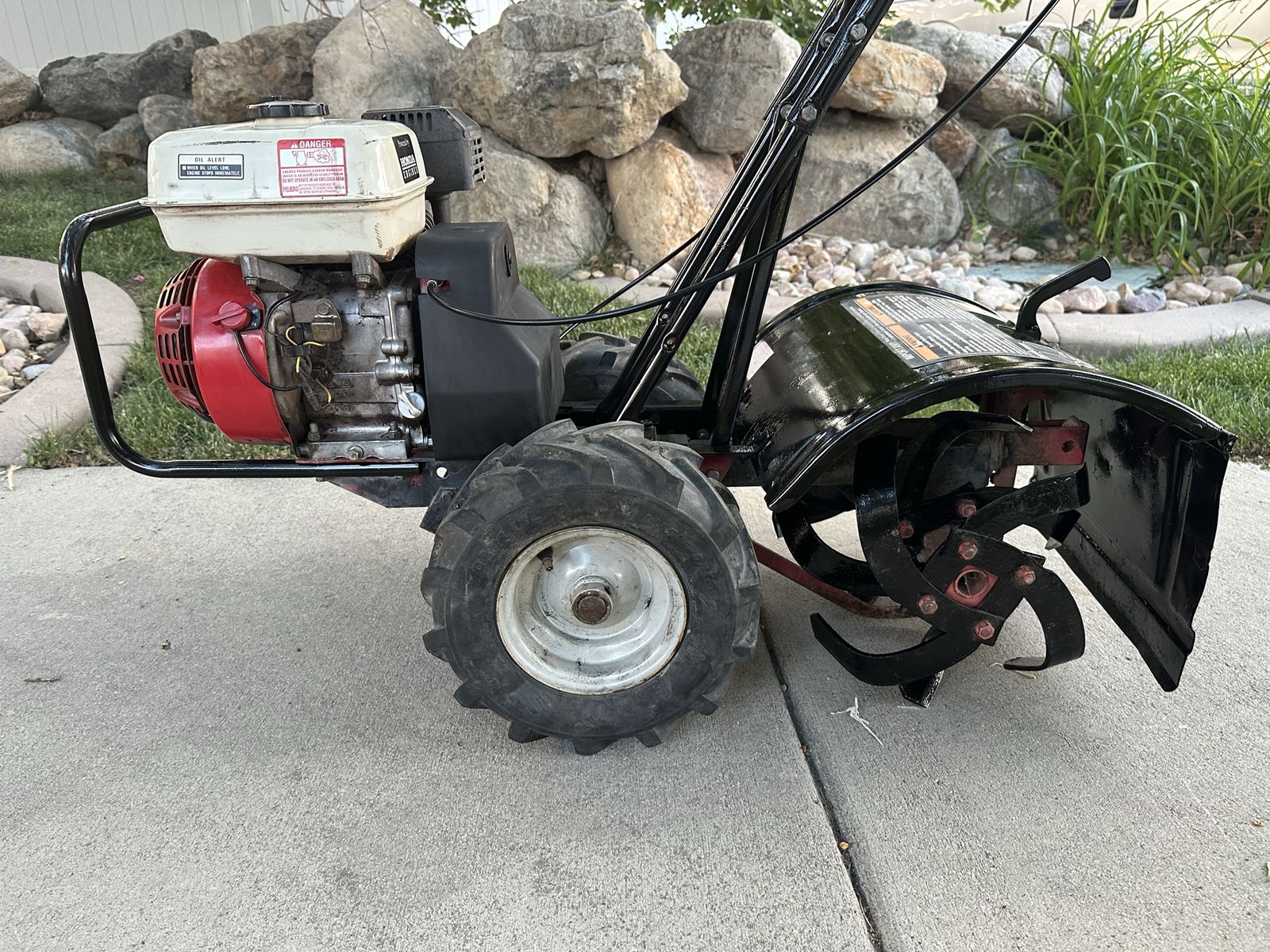 Troy-Bilt Super Bronco Rear-Tine Tiller – Honda GX200