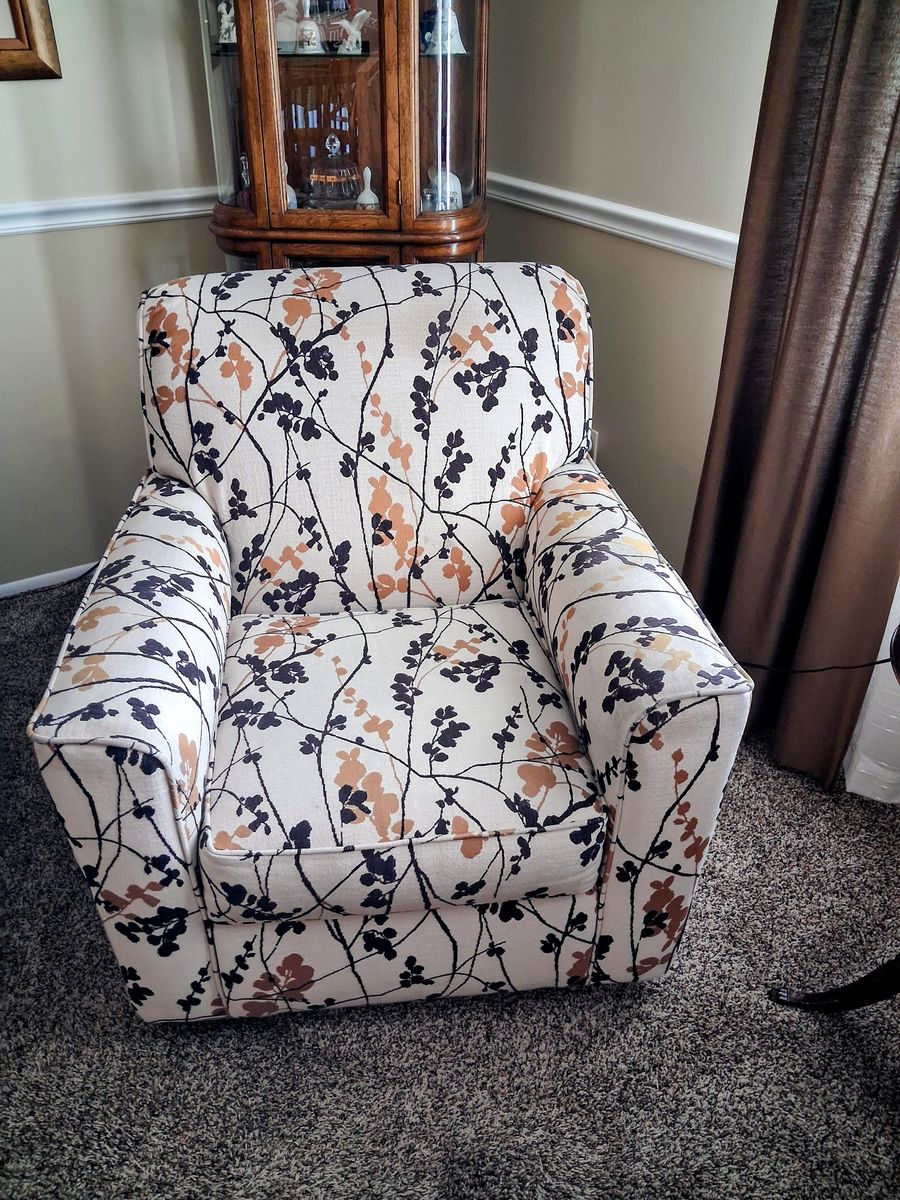 2 swivel rocking chairs