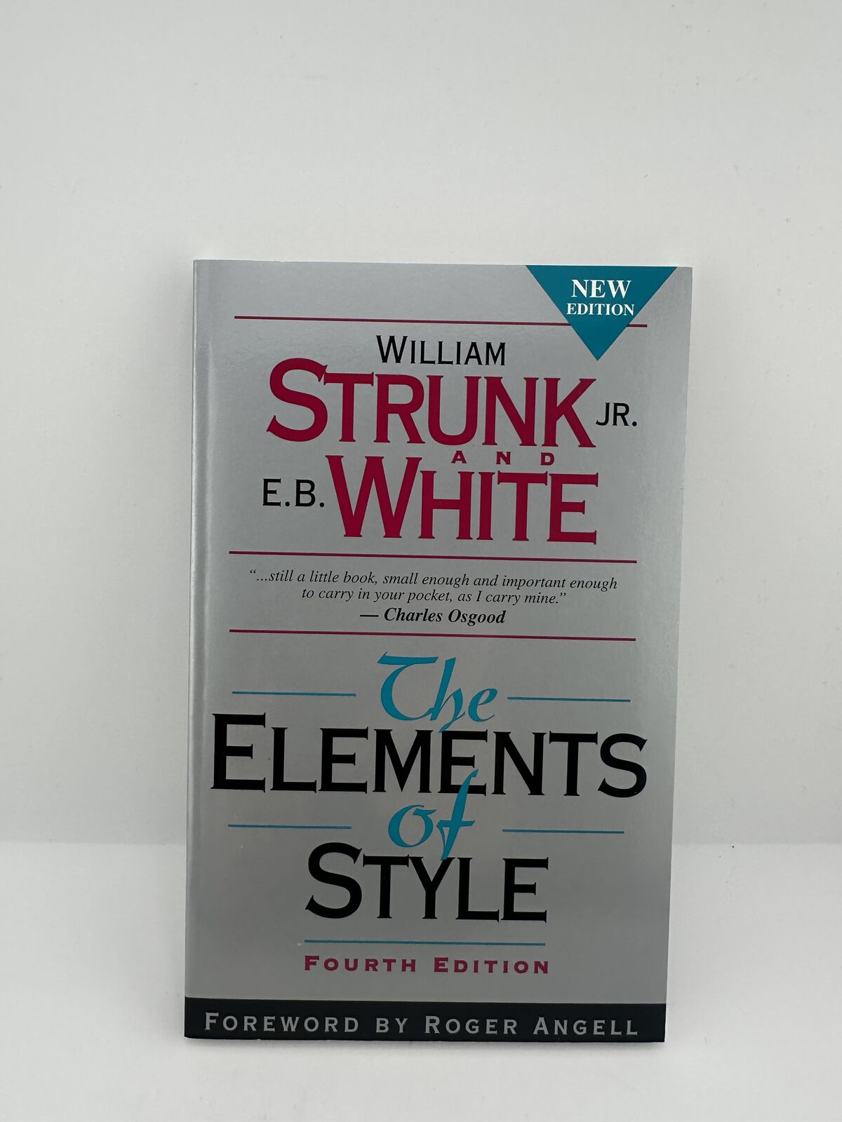 The Elements of Style Strunk & White 4th Ed PB Writing Guide