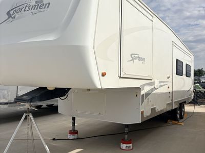KZ Sportsmen 3052 Fifth Wheel Travel Trailer