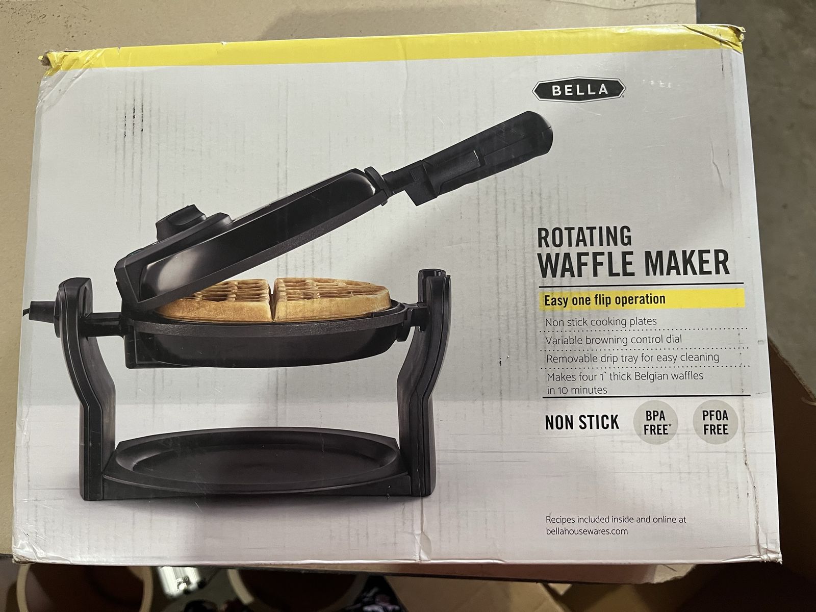 Bella Rotating Belgian Waffle Maker – Nonstick