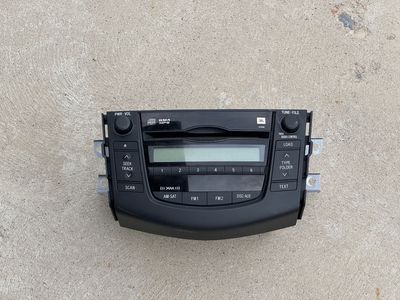OEM - 2011 Rav 4 Radio Headunit
