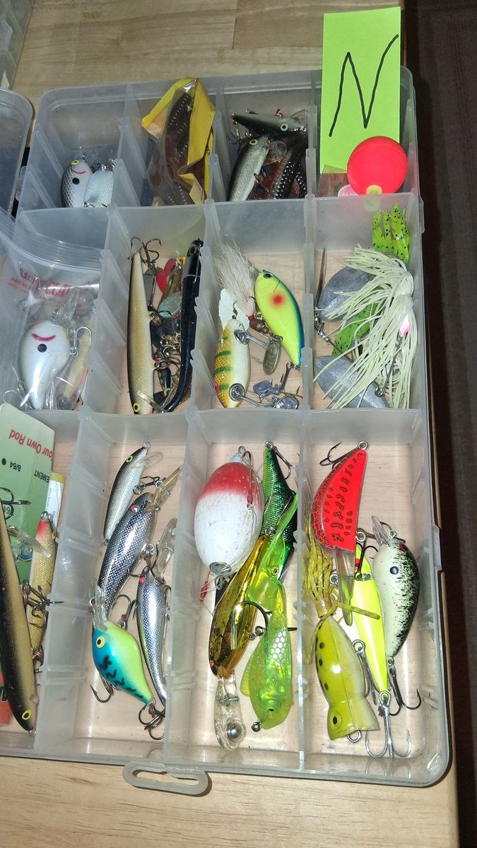 FISHING LURES AND WEIGHTS "N"