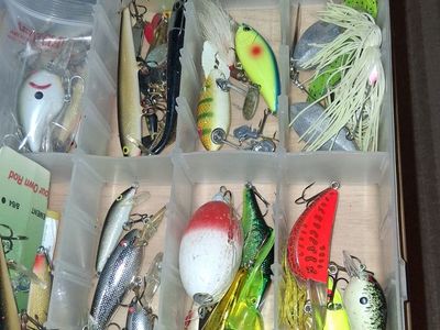 FISHING LURES AND WEIGHTS "N"