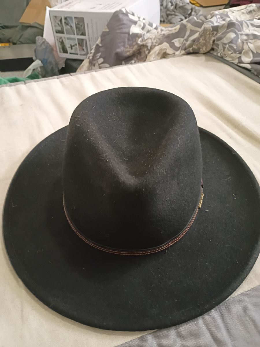 Stetson Bozeman Cowboy crushable hat. 100% wool. Size Large