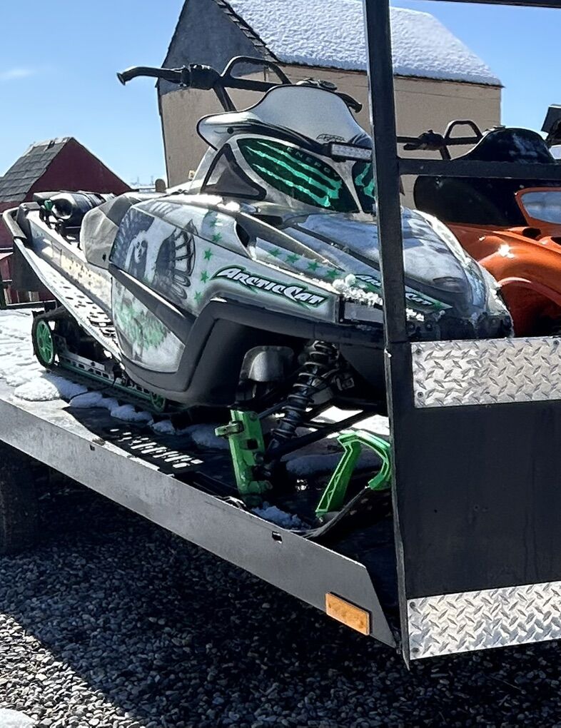 2005 Arctic Cat Snowmobile