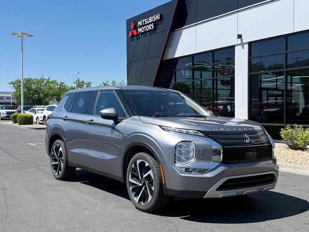 2022 Mitsubishi Outlander 