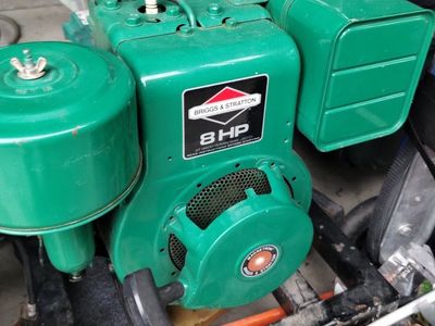Briggs & Stratton 8 HP Magnetron generator Engine - Small Engine for Various Equipment