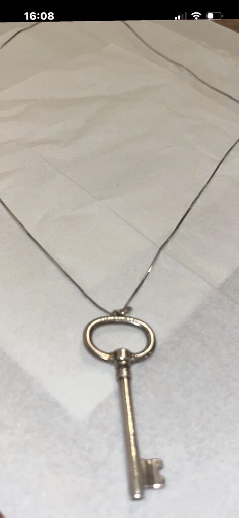 Tiffant And Co Key With 14k White Gold Necklace