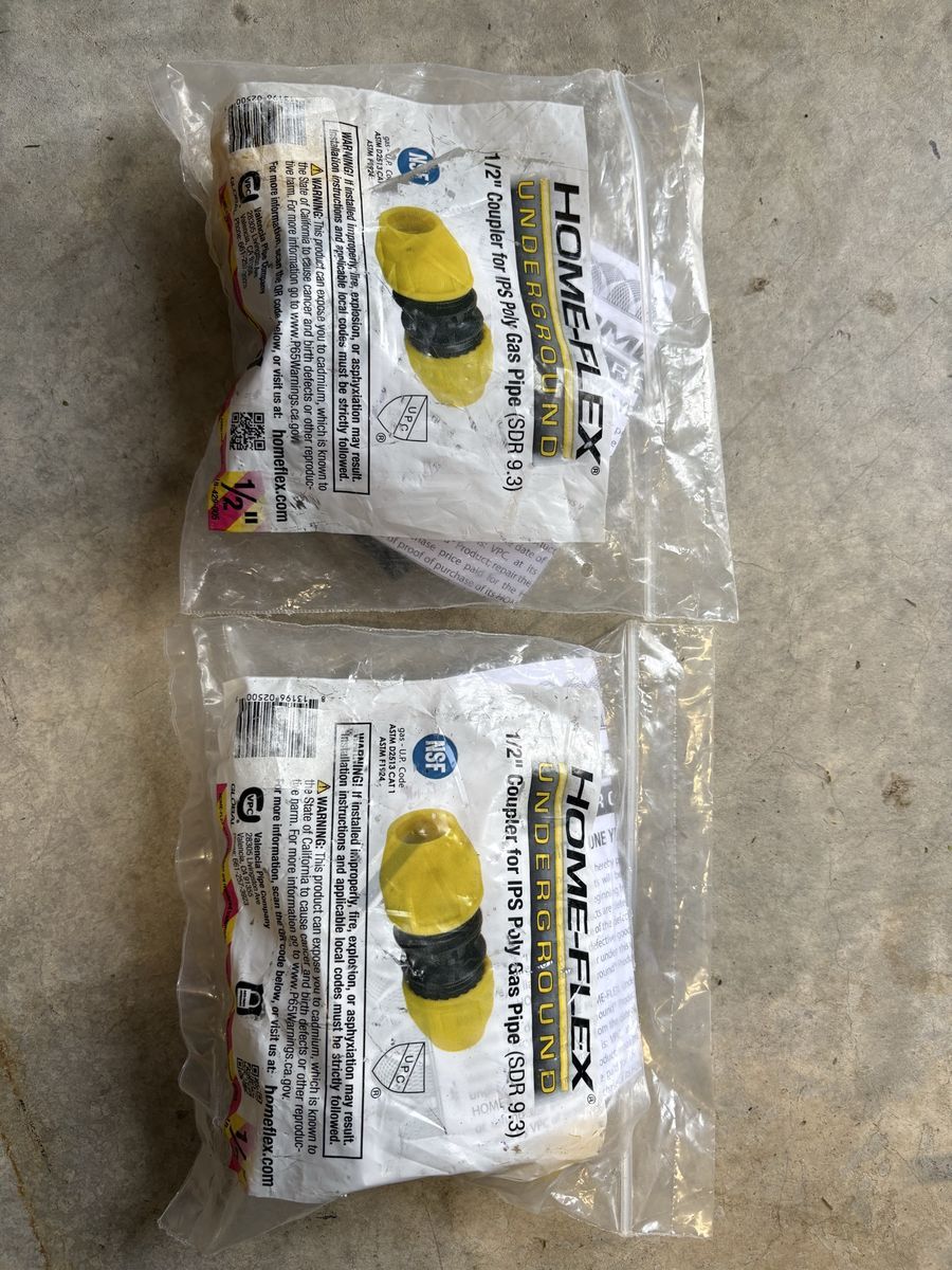 Homeflex  1/2" IPS Underground Yellow Poly Gas Pipe Couplers (2)