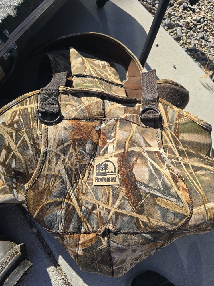 Hodgman Camo Neoprene Bootfoot Waders - Men's Size 9