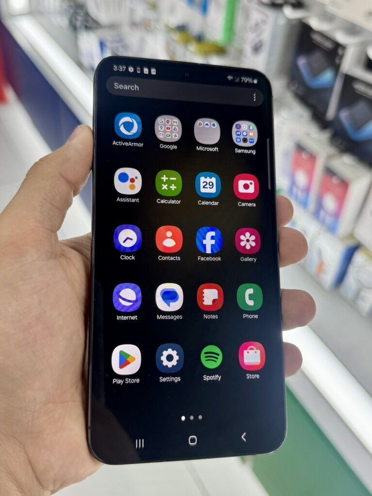 Samsung Galaxy S23+, 256 GB - Unlocked