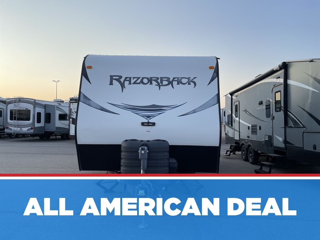 Used 2014 Dutchmen RV Razorback 2150