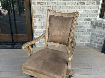 Rustic Executive Office Chair with Casters