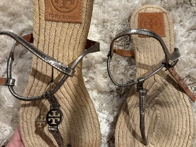 Sandals woman’s size 8B Tory Burch