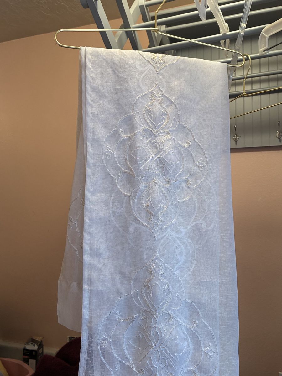 Set of 6 White & Gold Embroidered Drapes - 48"x36" Panels, Like New Condition
