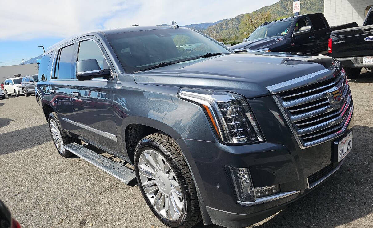 2019 Cadillac Escalade Platinum