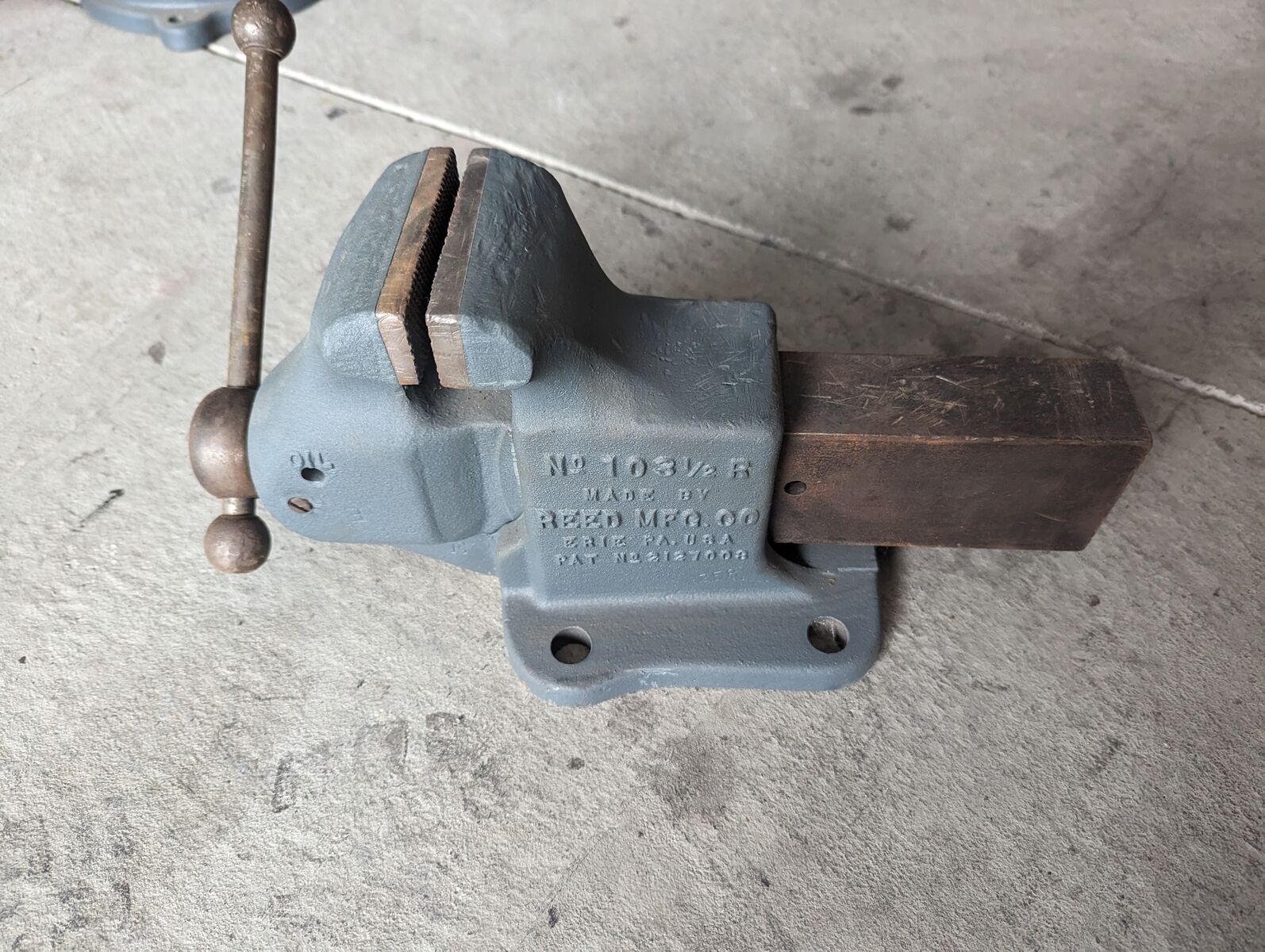 Reed Bench Vise