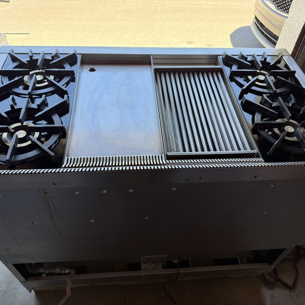 Main image 10
