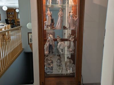 Curio cabinet