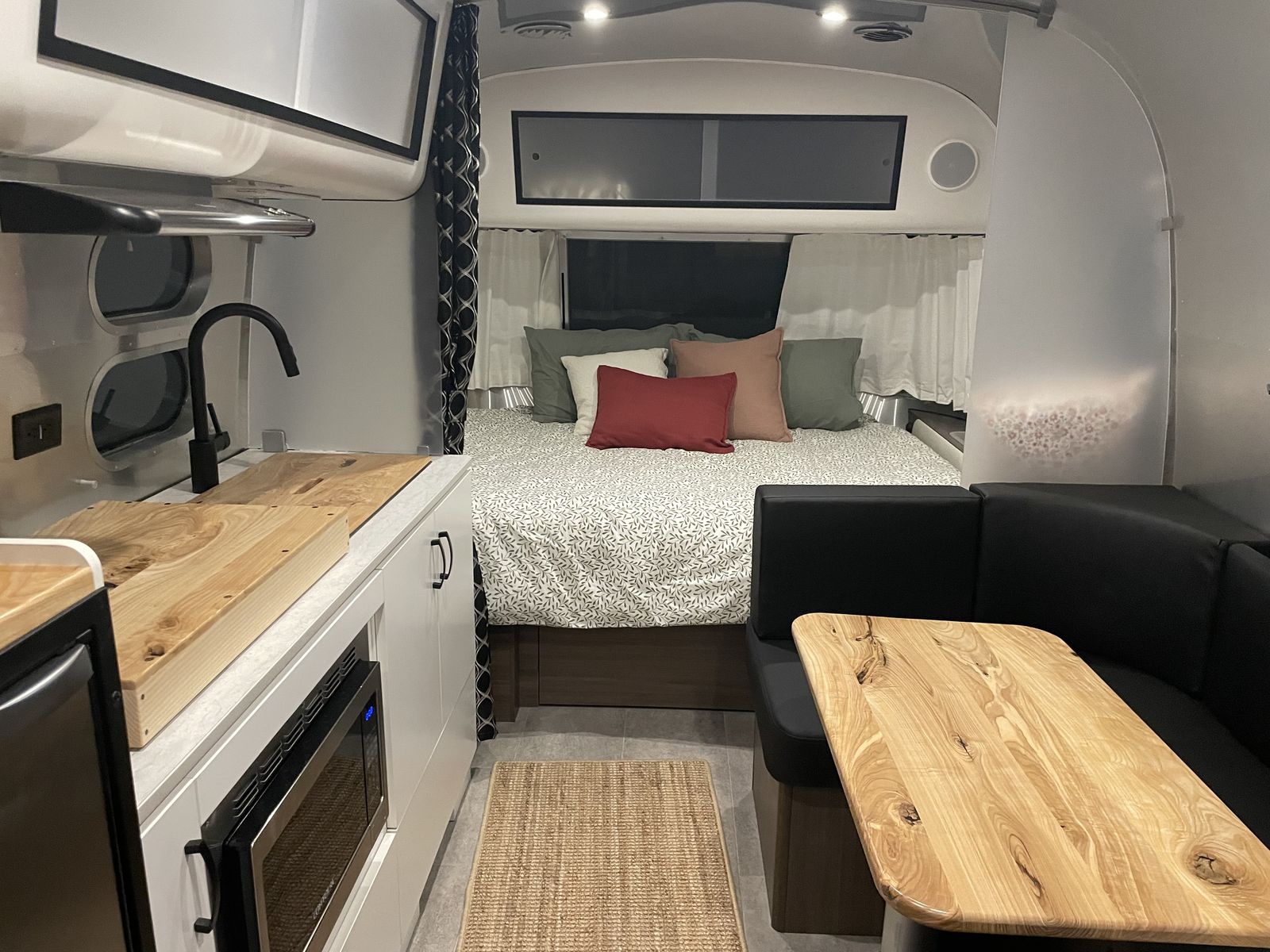 Airstream (National Park friendly)