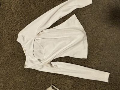 Bohme Essentials White Cut-Out Long Sleeve Crop Top, Size Small