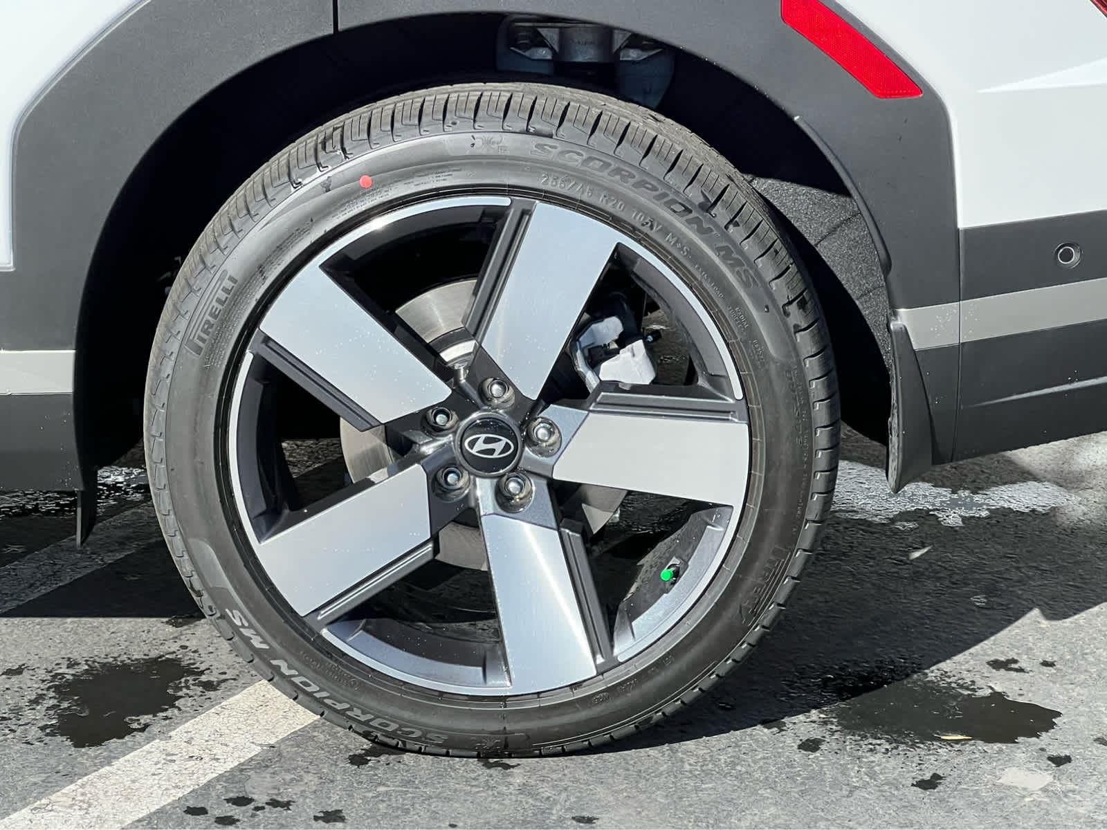Main image 15