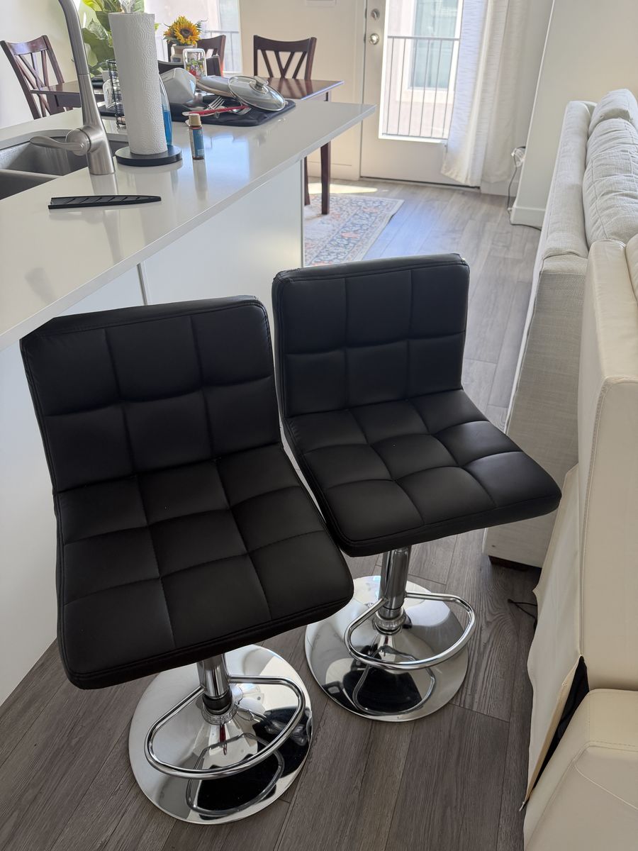 Bar stool chairs