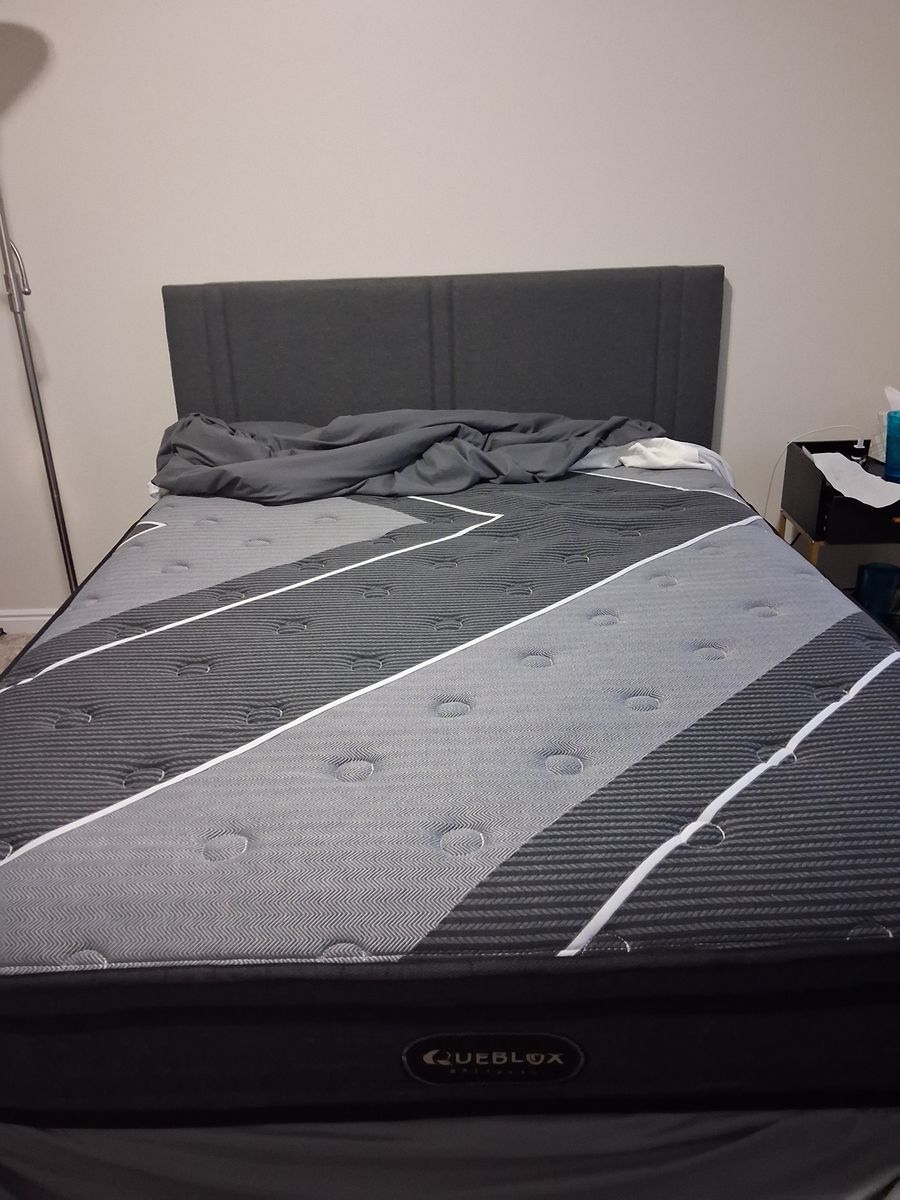 Queen bedroom set