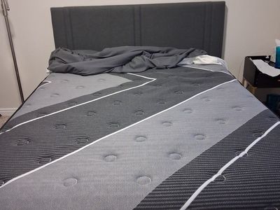 Queen bedroom set