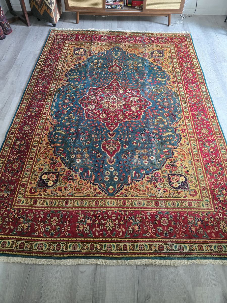 Unique Handknotted Persian Wool Rug, 6'9" x 9'5"