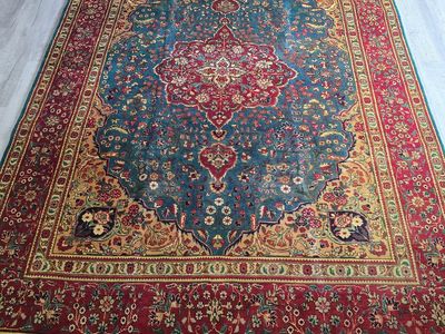 Unique Handknotted Persian Wool Rug, 6'9" x 9'5"