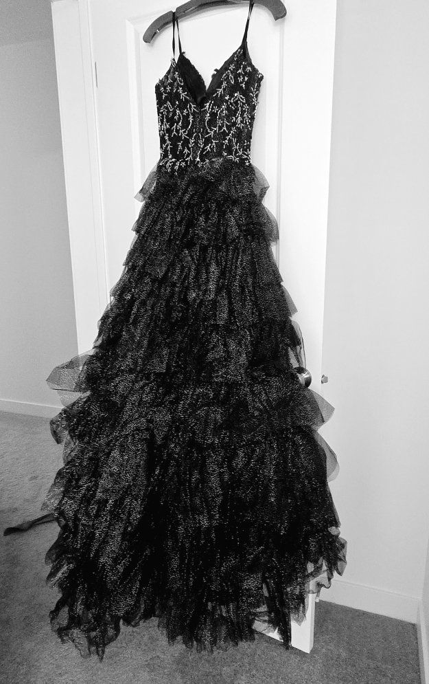 Formal/prom dress - size small