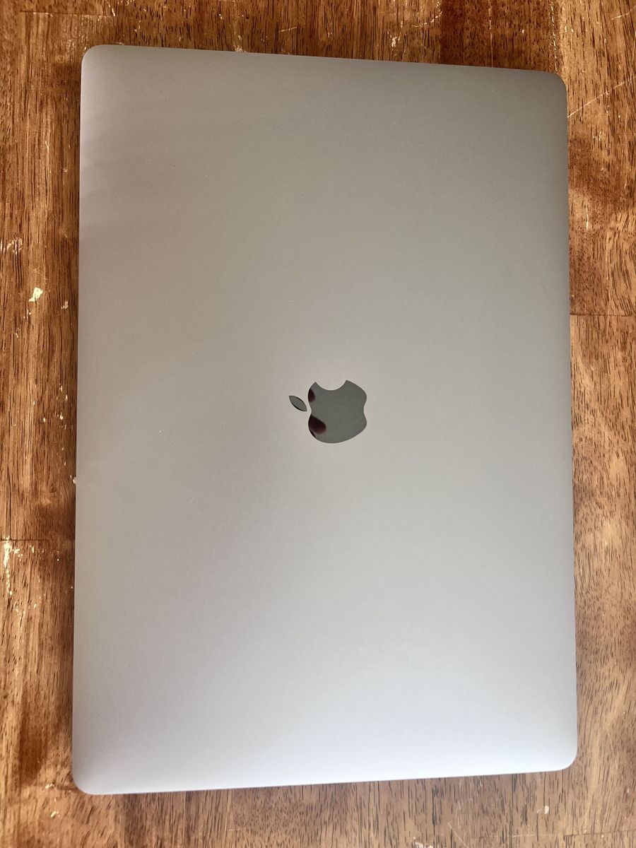 2019 16” MacBook Pro – Intel i9, 16GB RAM, 1TB SSD Touch Bar
