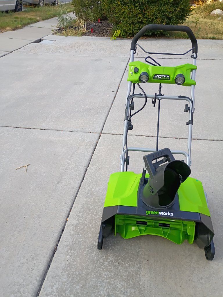 Greenworks 20" Electric Snow Thrower — 120V, 13 Amp