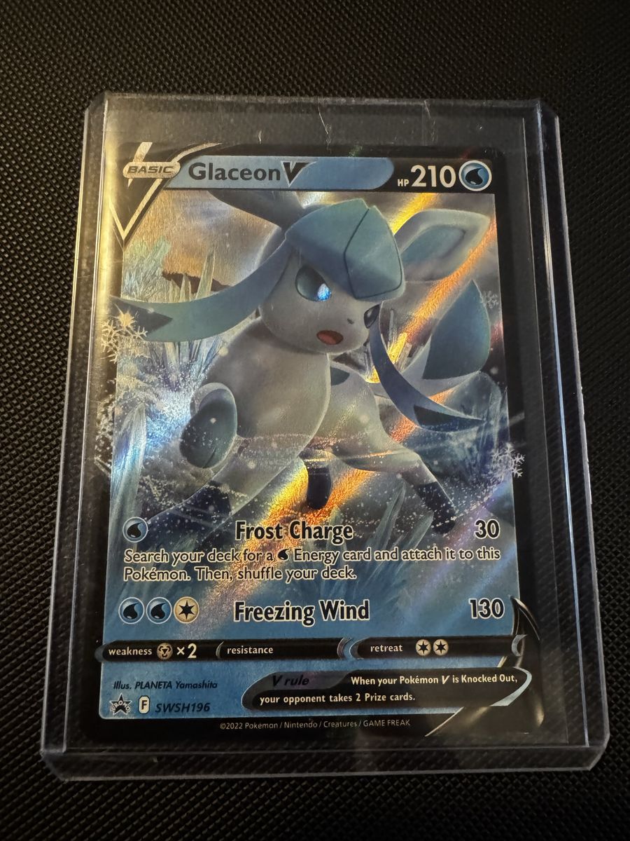 Glaceon V SWSH196 Promo Holo Foil Pokémon TCG Card