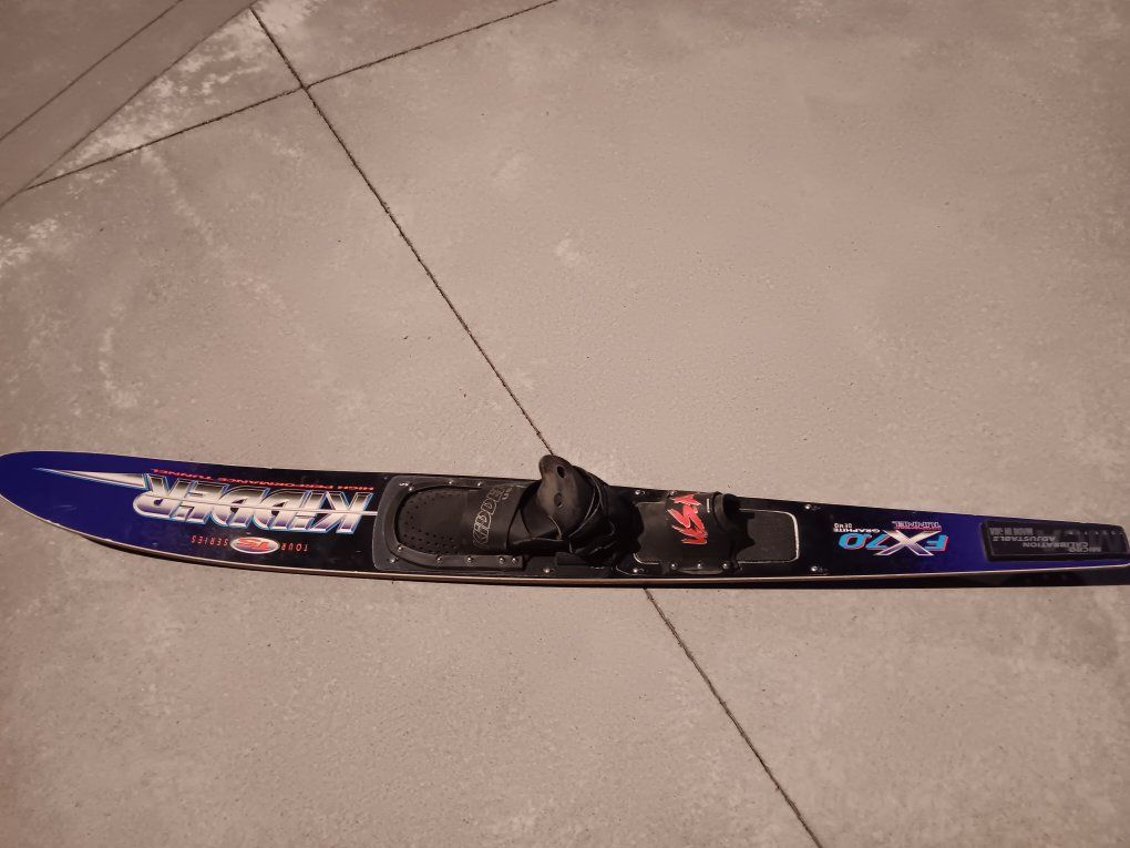 Kidder FX70 Graphite Slalom Water Ski Single