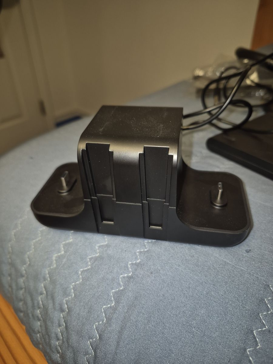 Nintendo Switch 1/2 accessories and controller charger