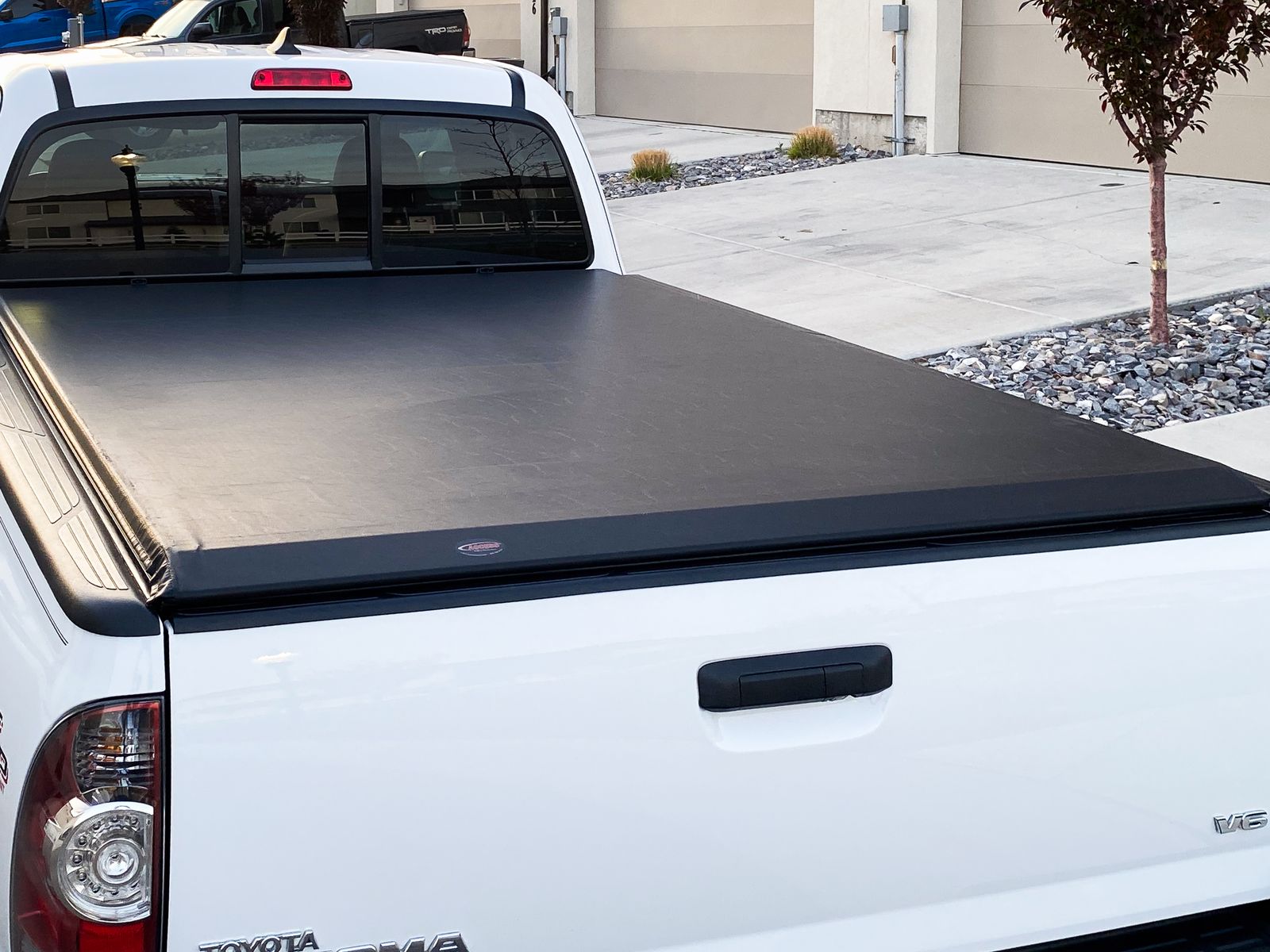 FS: ACCESS ORIGINAL ROLL-UP BED COVER for 05-15 Toyota Tacoma(6ft bed)