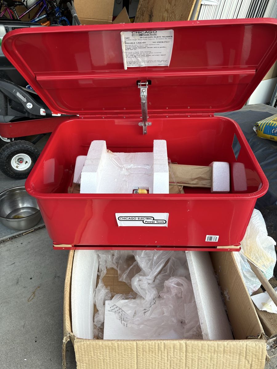 Chicago Electric Power Tools 20-Gallon Parts Washer Red