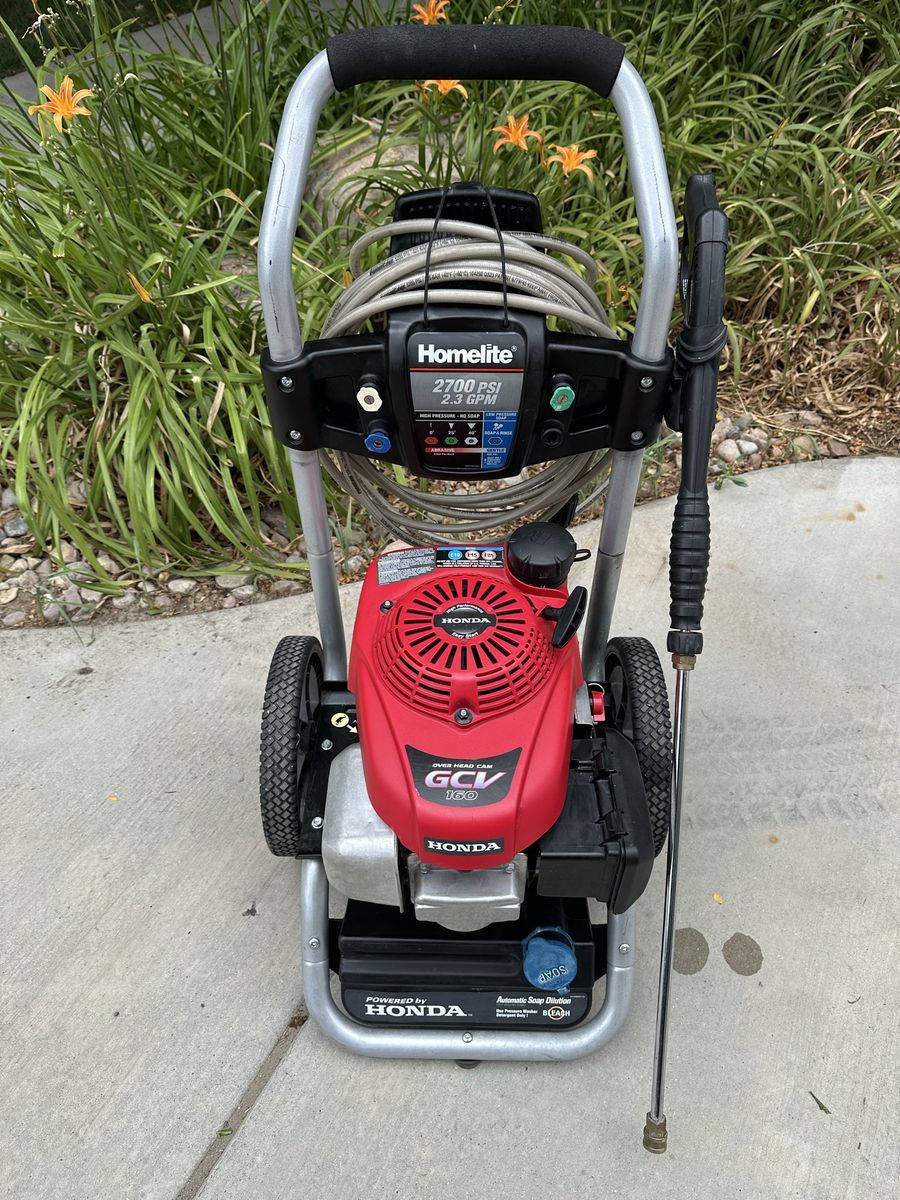 Homelite 2700 PSI Pressure Washer w/ Honda GCV160 Engine